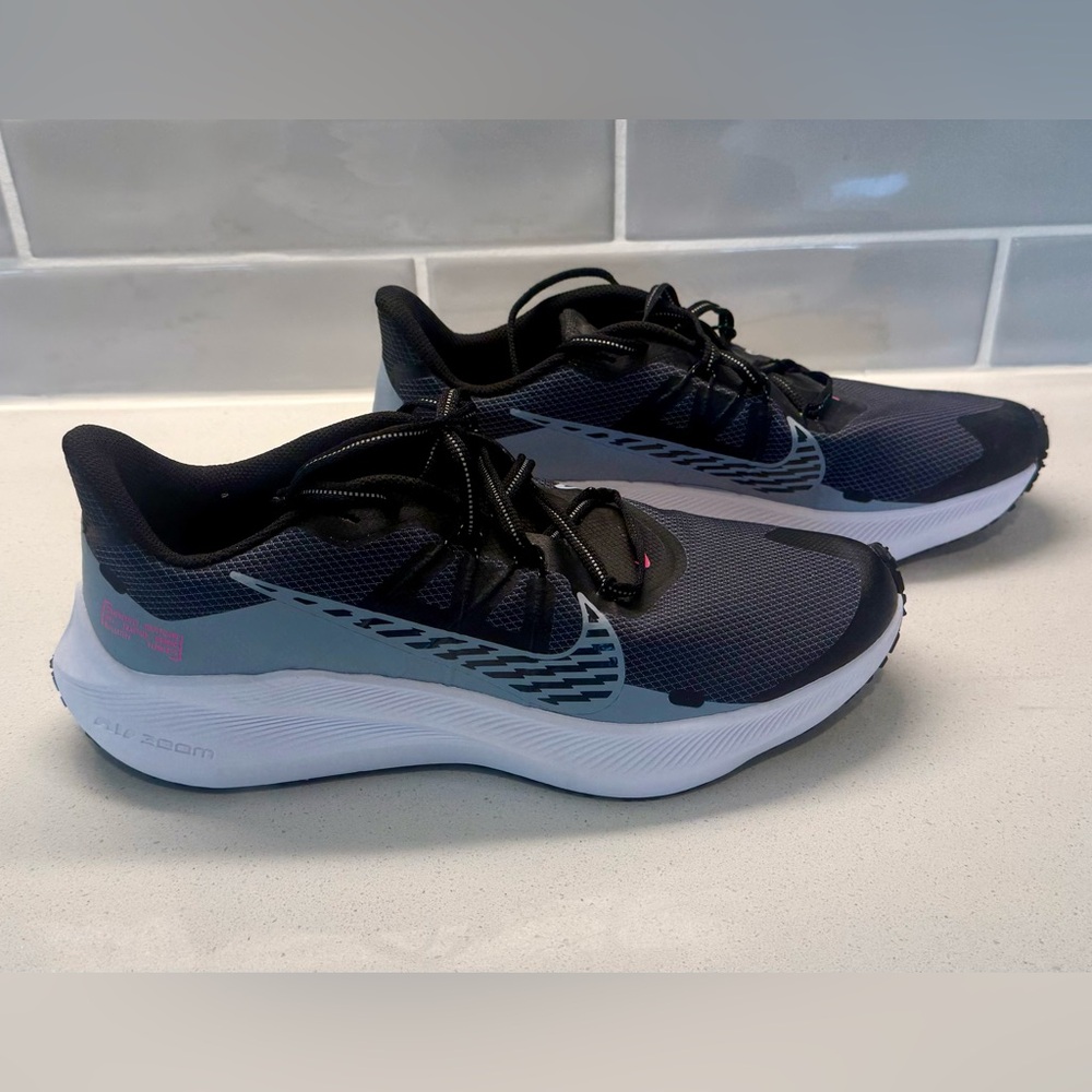 Nike Air Zoom running shoes. Never worn! Men’s 10